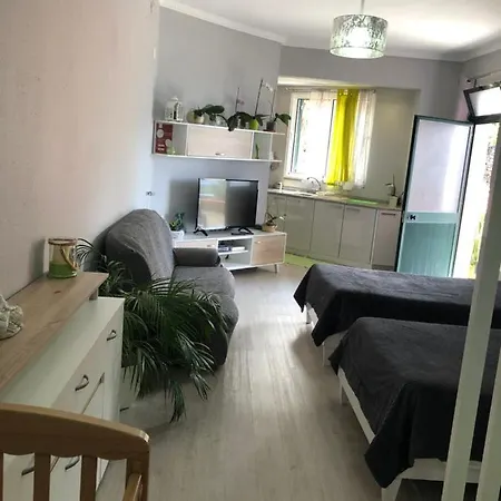 Studio's House Apartman *